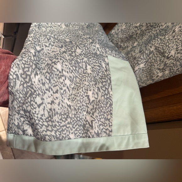 Patagonia Insulated Snowbelle Ski Pants, grey white, size XS, winter, snow - Picture 5 of 6